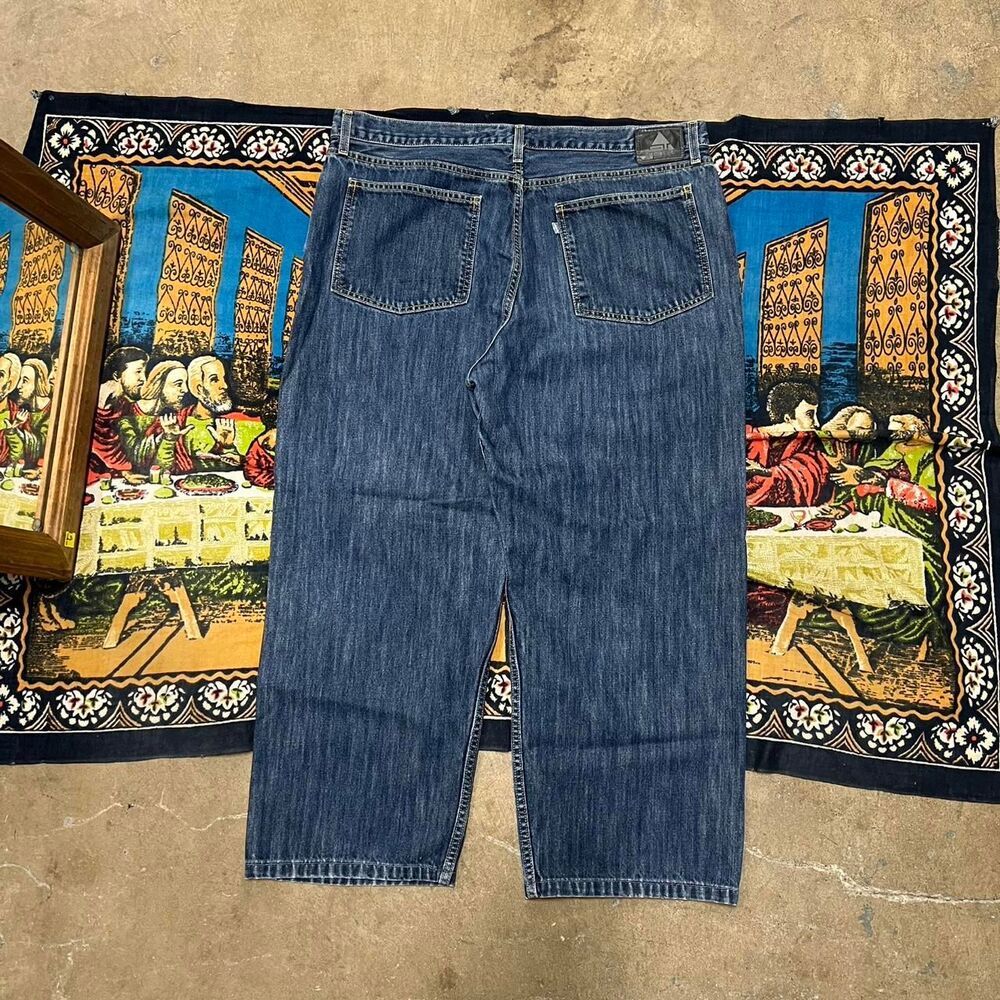 Levi’s silver tab baggy jeans Size 40x30 dark blue rinse raw denim style wide